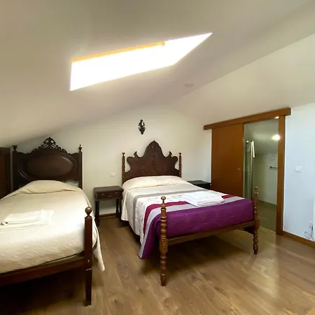 Casa Da Fonte Tatil Evi Pitoes das Junias