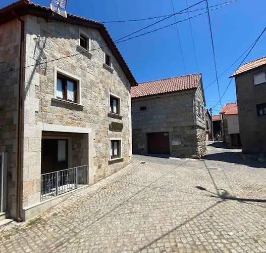 Casa Da Fonte * Pitoes das Junias